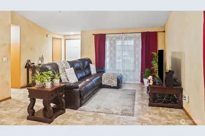 925 S 11th Avenue, Othello, WA 99344 - Photo 2