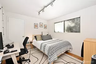 1614 NE 199th Ct, Shoreline, WA 98155 - Photo 12