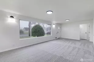 310 Cypress St, Longview, WA 98632 - Photo 4