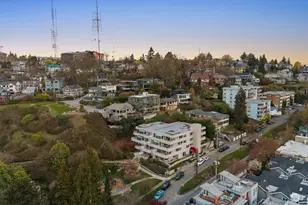 1231 5th Ave N, Seattle, WA 98109 - Photo 34