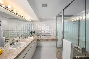 1231 5th Ave N, Seattle, WA 98109 - Photo 20