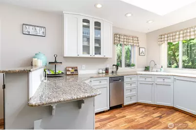 2726 Pioneer Way E, Tacoma, WA 98404 - Photo 14