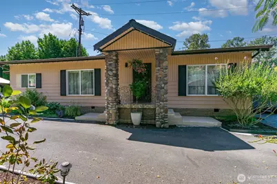 2726 Pioneer Way E, Tacoma, WA 98404 - Photo 2