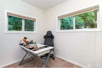 2726 Pioneer Way E, Tacoma, WA 98404 - Photo 16