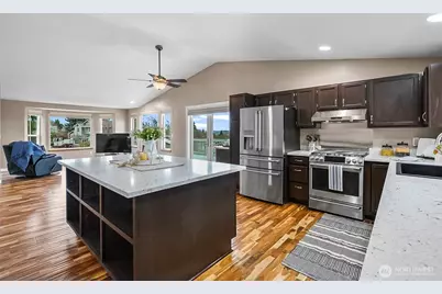 6811 54th Place NE, Marysville, WA 98270 - Photo 14