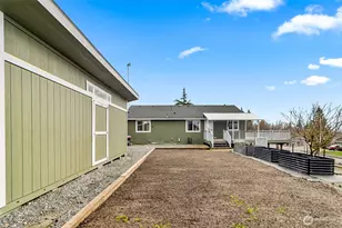 6811 54th Pl NE, Marysville, WA 98270 - Photo 32