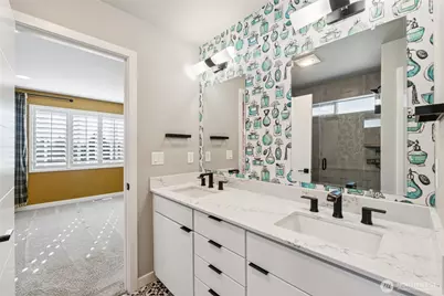 22505 70th Place W, Mountlake Terrace, WA 98043 - Photo 18