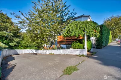 1729 12th Avenue S #201, Seattle, WA 98144 - Photo 24