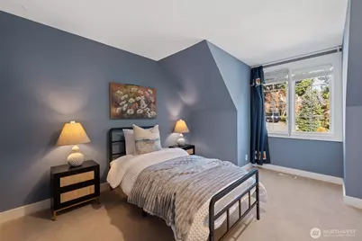 413 213th Place SE, Sammamish, WA 98074 - Photo 12