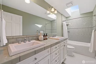 413 213th Place SE, Sammamish, WA 98074 - Photo 18