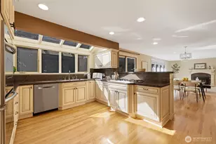 413 213th Pl SE, Sammamish, WA 98074 - Photo 8