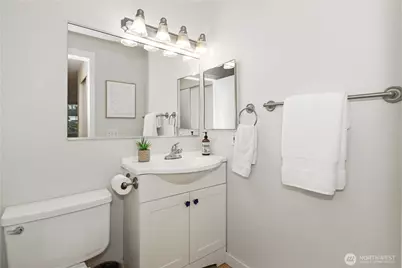 16817 Larch Way #E103, Lynnwood, WA 98037 - Photo 14