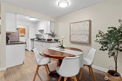 16817 Larch Way #E103, Lynnwood, WA 98037 - Photo 2