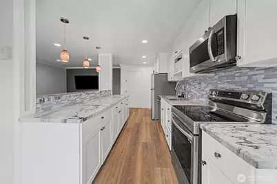 15142 65th Avenue S #313, Tukwila, WA 98188 - Photo 10