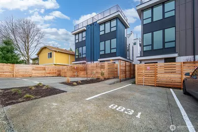 8831 C Wallingford Avenue N, Seattle, WA 98103 - Photo 26