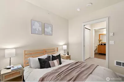 81 Clay Street #428, Seattle, WA 98121 - Photo 14