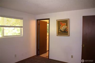 313 & 315 146th Place NE, Bellevue, WA 98007 - Photo 18