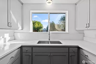 8809 Meadow Road SW, Lakewood, WA 98499 - Photo 10