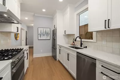 2139 N 62nd Street, Seattle, WA 98103 - Photo 12