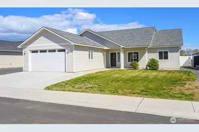 2394 Chelan Street, Ephrata, WA 98823 - Photo 2
