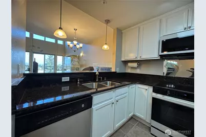 2424 S 41st Street #523, Tacoma, WA 98409 - Photo 16