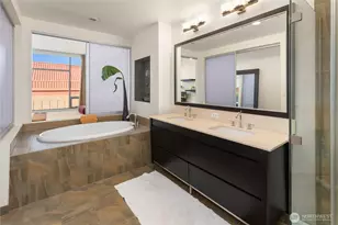 2033 2nd Ave, Seattle, WA 98121 - Photo 16