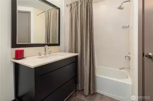 2033 2nd Ave, Seattle, WA 98121 - Photo 22