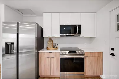 7106 32nd Avenue SW, Seattle, WA 98126 - Photo 10