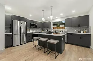 13007 1st Ave NE, Seattle, WA 98125 - Photo 4