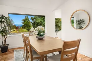 9802 15th Ave NE, Seattle, WA 98115 - Photo 16