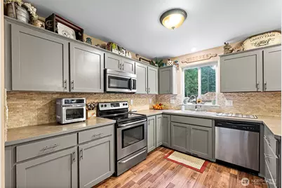 18833 Rampart Drive SE, Yelm, WA 98597 - Photo 10