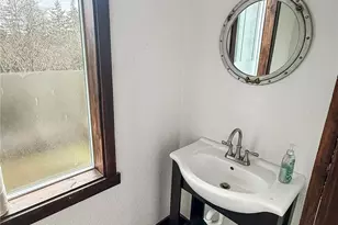 291 E Shorecrest Dr, Shelton, WA 98584 - Photo 8