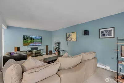 12631 NE 9th Place #C305, Bellevue, WA 98005 - Photo 8