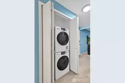 12631 NE 9th Place #C305, Bellevue, WA 98005 - Photo 16