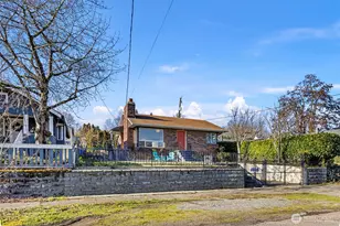 5503 33rd Ave S, Seattle, WA 98118 - Photo 2