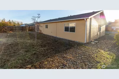 407 N 75th Avenue, Yakima, WA 98908 - Photo 16