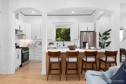 7908 S Lakeridge Drive, Seattle, WA 98178 - Photo 16