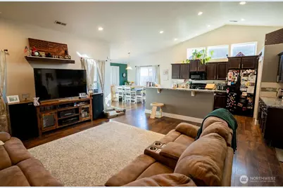 527 S Bayside Street, Moses Lake, WA 98837 - Photo 12