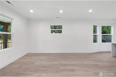 1131 S 6th Street, Mount Vernon, WA 98273 - Photo 8