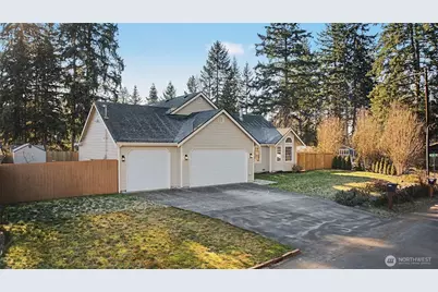 1106 130th Street SE, Everett, WA 98208 - Photo 2