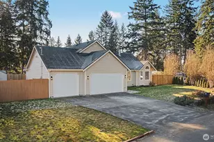 1106 130th St SE, Everett, WA 98208 - Photo 2