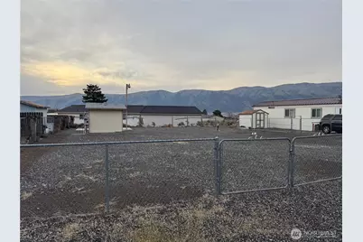 606 Edgewater Way SW, Mattawa, WA 99349 - Photo 4