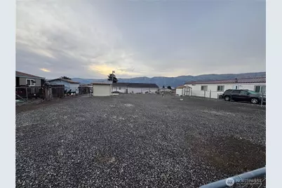 606 Edgewater Way SW, Mattawa, WA 99349 - Photo 2