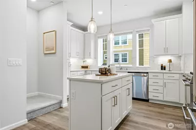 19244 NE 69th Circle #104, Redmond, WA 98052 - Photo 14