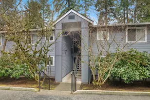 10022 NE 127th Pl, Kirkland, WA 98034 - Photo 2