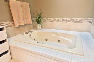 2471 Soundview Dr, Langley, WA 98260 - Photo 16