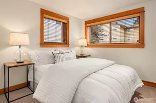 6537 34th Ave SW, Seattle, WA 98126 - Photo 12