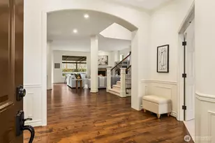 27135 SE 13th St, Sammamish, WA 98075 - Photo 8