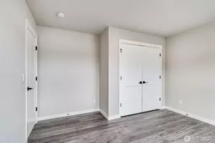 12914 187th Ave E, Bonney Lake, WA 98391 - Photo 32