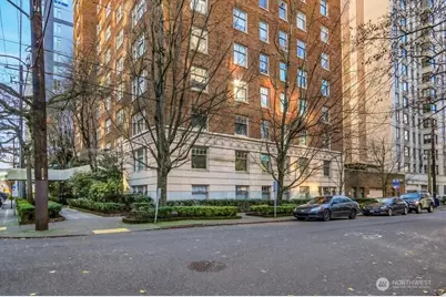 1017 Minor Avenue #1303, Seattle, WA 98104 - Photo 16